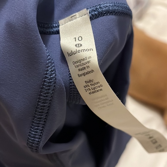 New lululemon leggings - Picture 3 of 4